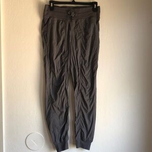 Lululemon dance studio jogger gray size 6